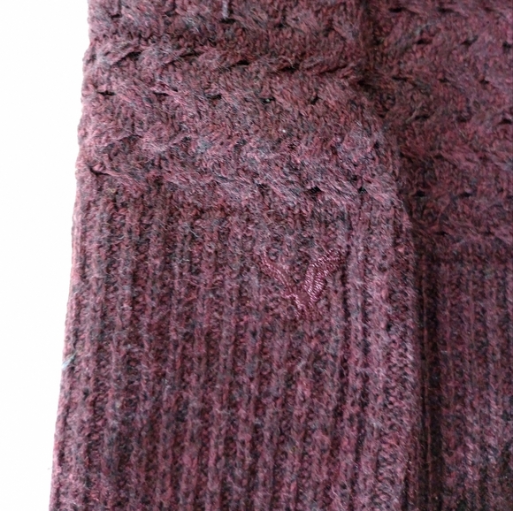American Eagle Waffle Knit Maroon Sweater Large - Picture 5 of 7